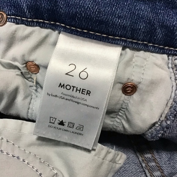 MOTHER High Waisted Looker Ankle Fray in Hop on Hop Off Size 26. - Picture 9 of 13